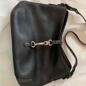 COACH BLACK LEATHER HANDBAG